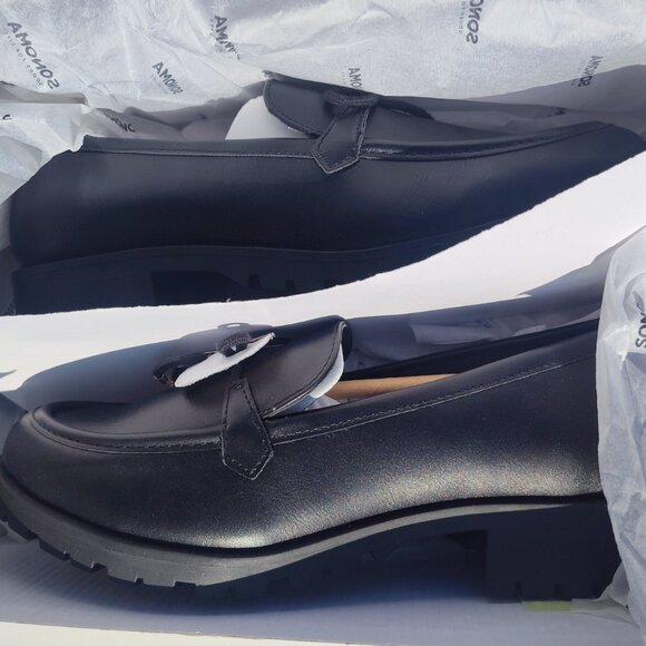 Women's Loafers - Picture 5 of 5